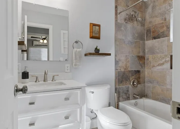 2br Near Square - Gray Frontier House Dom wakacyjny Prescott